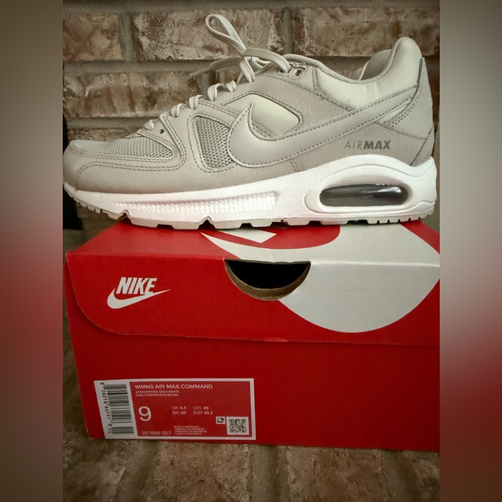 Nike Air Max Command in Bone and White
